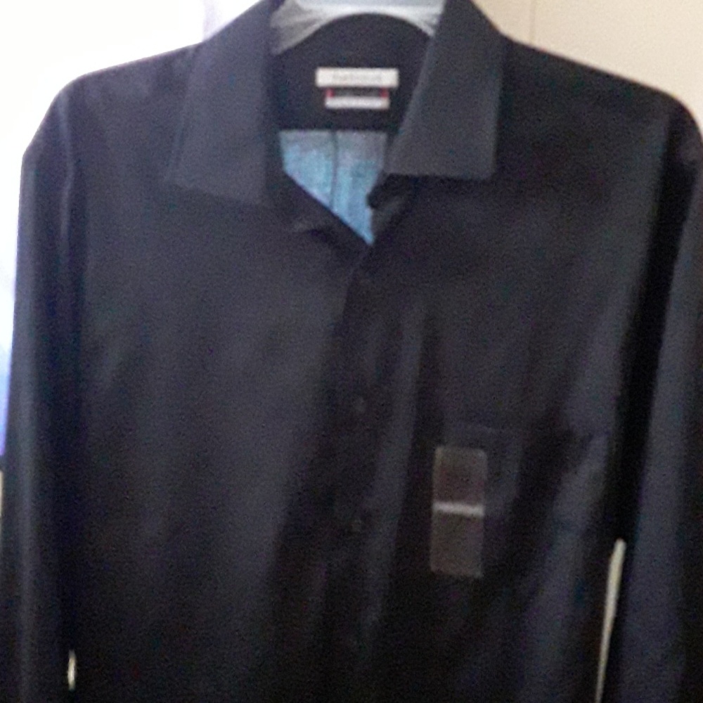 NEW BLACK MED. 15 1/2 32/33 MEN SHIRT
